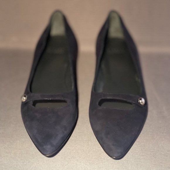 Stuart Weitzman Navy Pointy Toe Flats with Chain Inlay Heel - Picture 1 of 8